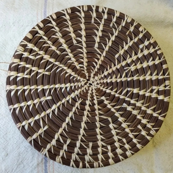 Vintage ROUND long leaf PINE NEEDLE BASKET open coiled Coushatta hanging raffia - Picture 4 of 7